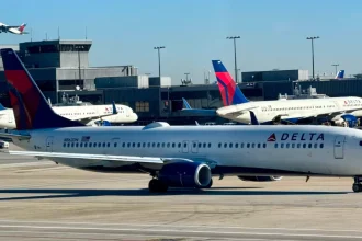 Delta flight DL275 diverted LAX