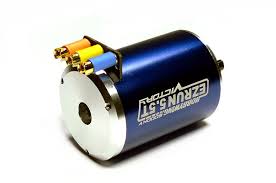 Sensored motor solder tab vertical extensions
